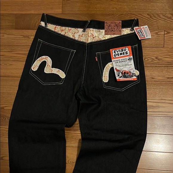 Evisu Men's Jeans - Picture 1 of 3